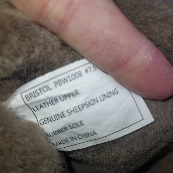 Abeo Bristol Suede Leather Shearling lined boots. - Picture 6 of 8